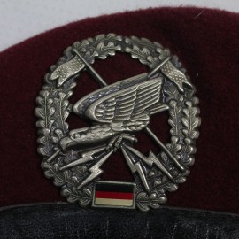 Boina roja de paracaidista de la República Federal Alemana 3