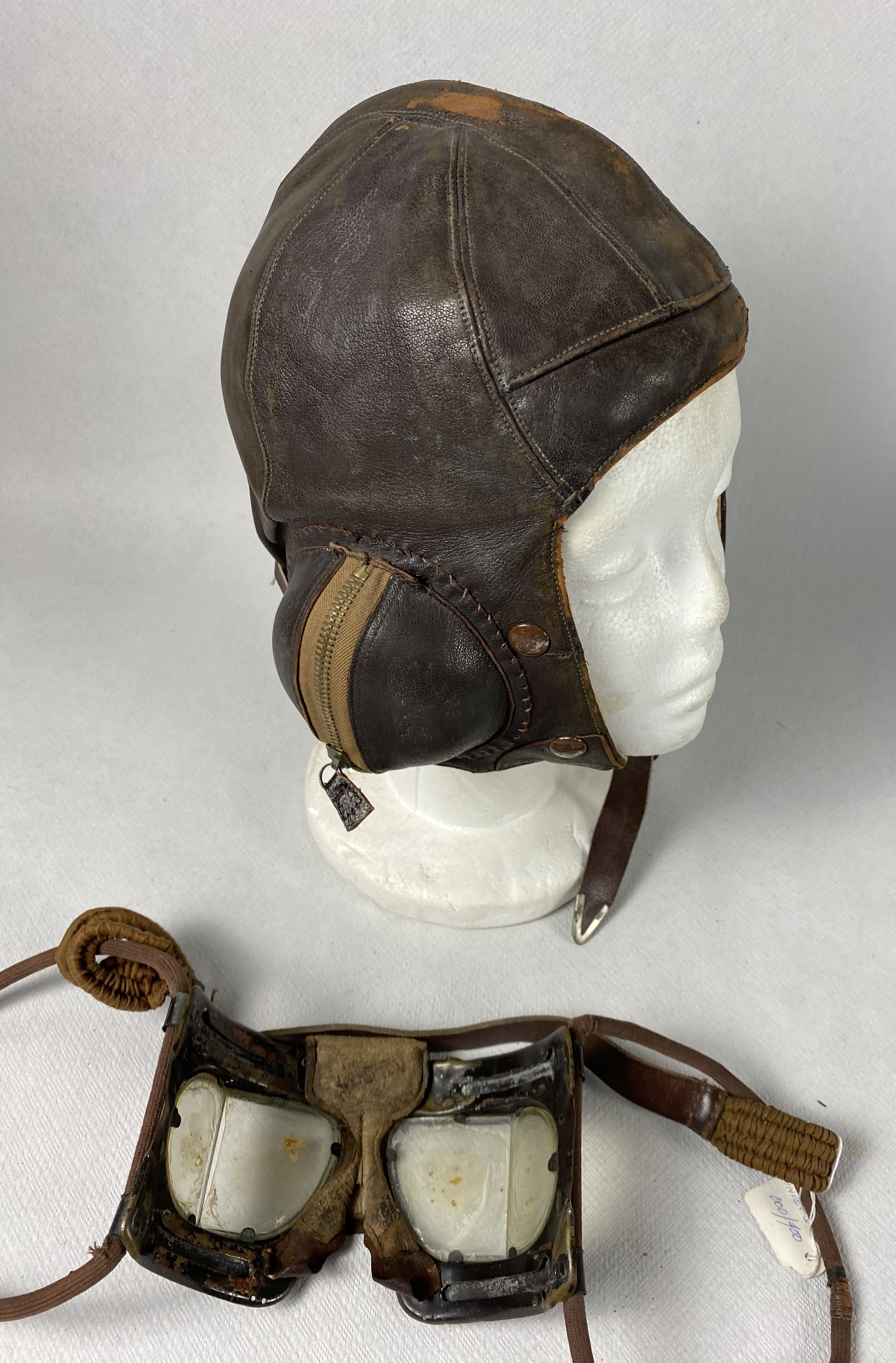 GORRO BRITÁNICO DE VUELO PILOTO RAF TYPE B FECHADO 1937 con GAFAS MARK ...
