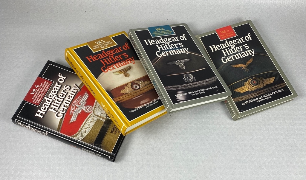 HEADGEAR OF HITLER'S GERMANY Bill Halcomb Colección completa 4 ...